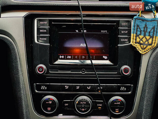 Білий Фольксваген Пассат, об'ємом двигуна 1.8 л та пробігом 214 тис. км за 11700 $, фото 20 на Automoto.ua