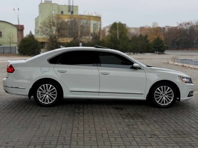 Белый Фольксваген Пассат, объемом двигателя 1.8 л и пробегом 165 тыс. км за 12199 $, фото 3 на Automoto.ua