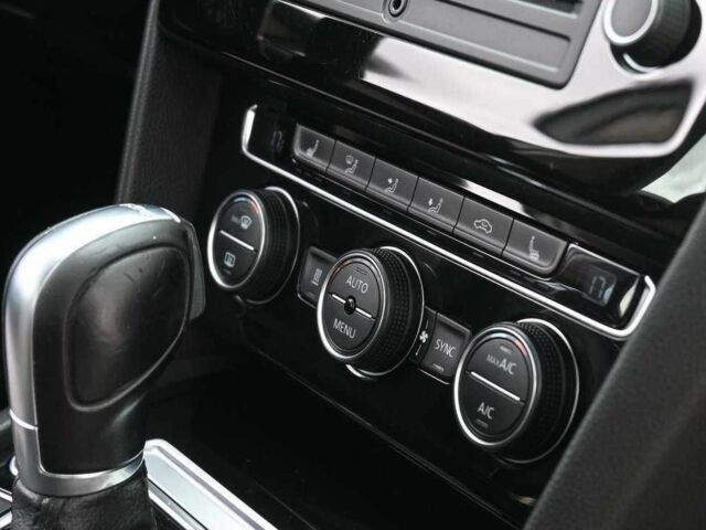 Белый Фольксваген Пассат, объемом двигателя 1.8 л и пробегом 200 тыс. км за 9800 $, фото 17 на Automoto.ua