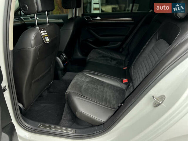 Білий Фольксваген Пассат, об'ємом двигуна 1.4 л та пробігом 248 тис. км за 14500 $, фото 7 на Automoto.ua