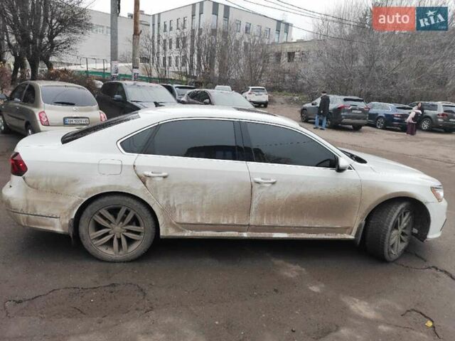 Белый Фольксваген Пассат, объемом двигателя 1.8 л и пробегом 182 тыс. км за 13500 $, фото 17 на Automoto.ua