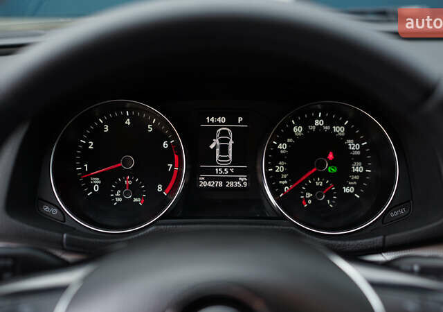 Білий Фольксваген Пассат, об'ємом двигуна 1.8 л та пробігом 204 тис. км за 12000 $, фото 11 на Automoto.ua