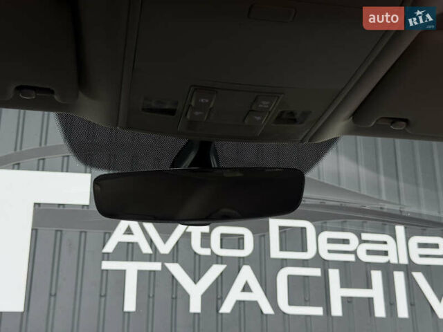 Белый Фольксваген Пассат, объемом двигателя 2 л и пробегом 230 тыс. км за 14900 $, фото 31 на Automoto.ua