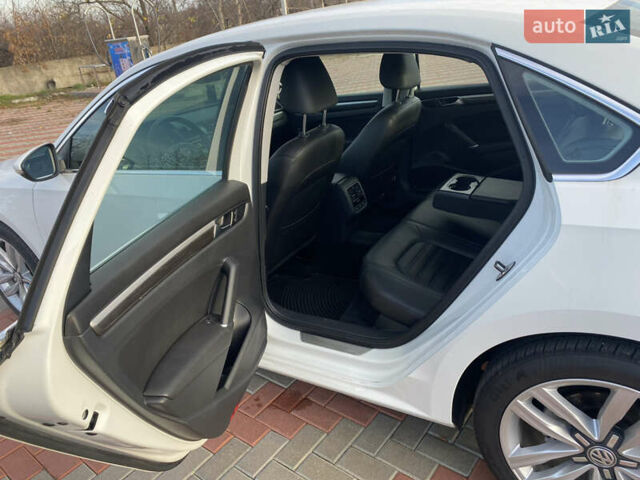 Белый Фольксваген Пассат, объемом двигателя 1.8 л и пробегом 171 тыс. км за 15100 $, фото 18 на Automoto.ua