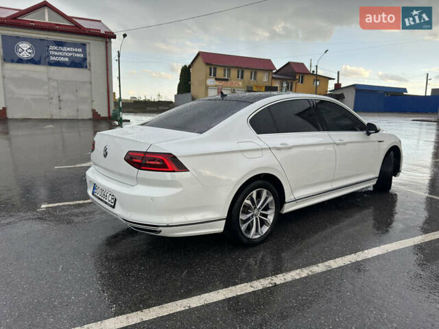 Белый Фольксваген Пассат, объемом двигателя 1.97 л и пробегом 206 тыс. км за 25000 $, фото 9 на Automoto.ua