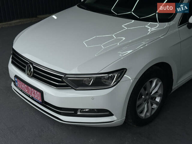 Белый Фольксваген Пассат, объемом двигателя 2 л и пробегом 230 тыс. км за 14900 $, фото 10 на Automoto.ua
