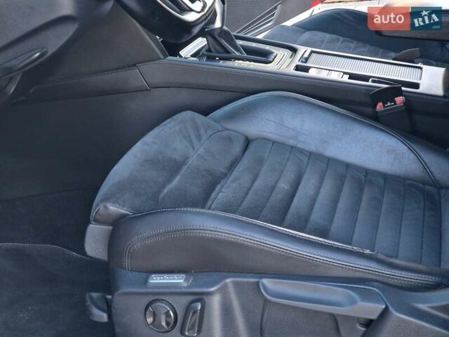 Белый Фольксваген Пассат, объемом двигателя 1.97 л и пробегом 307 тыс. км за 16999 $, фото 58 на Automoto.ua