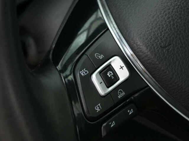 Белый Фольксваген Пассат, объемом двигателя 1.8 л и пробегом 200 тыс. км за 9800 $, фото 14 на Automoto.ua