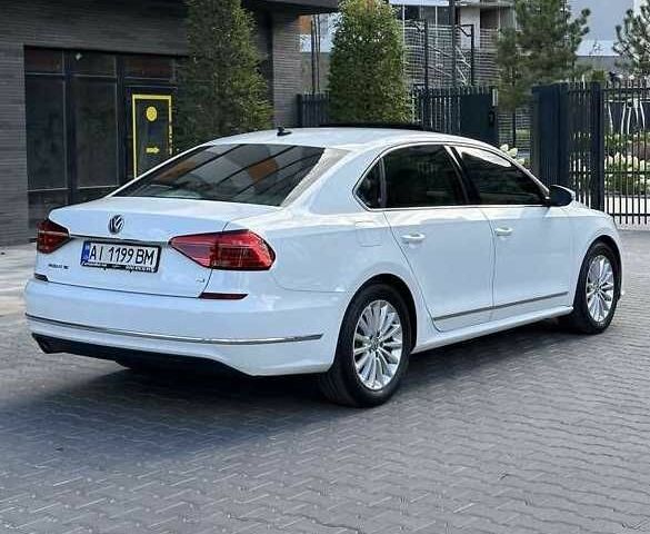 Білий Фольксваген Пассат, об'ємом двигуна 1.8 л та пробігом 110 тис. км за 8000 $, фото 4 на Automoto.ua