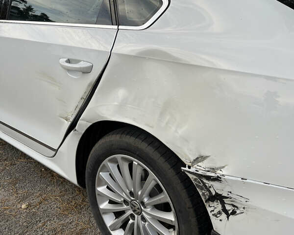 Фольксваген Пассат 2016 в Киеве на Automoto.ua Белый Фольксваген Пассат, объемом двигателя 1.8 л и пробегом 160 тыс. км за 11000 $, фото 8 на Automoto.ua