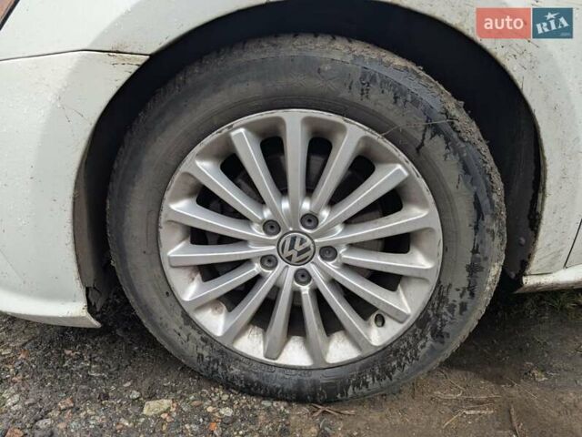 Білий Фольксваген Пассат, об'ємом двигуна 1.8 л та пробігом 101 тис. км за 13500 $, фото 30 на Automoto.ua