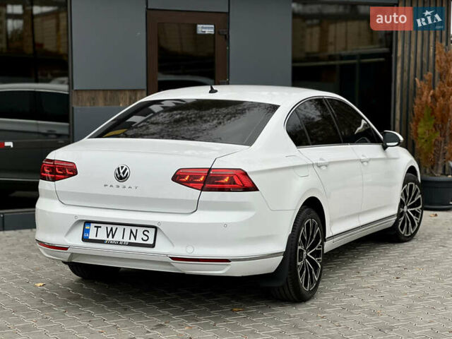 Білий Фольксваген Пассат, об'ємом двигуна 1.4 л та пробігом 248 тис. км за 14500 $, фото 3 на Automoto.ua