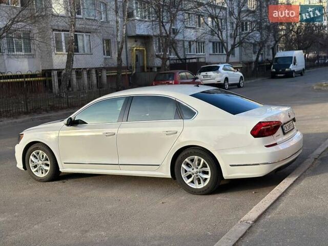 Белый Фольксваген Пассат, объемом двигателя 1.8 л и пробегом 220 тыс. км за 10500 $, фото 8 на Automoto.ua