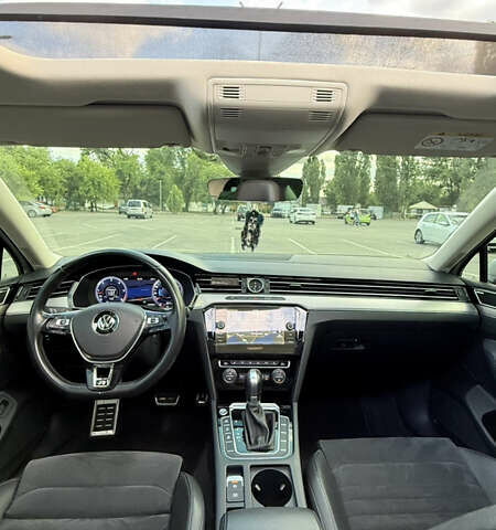 Белый Фольксваген Пассат, объемом двигателя 2 л и пробегом 138 тыс. км за 23900 $, фото 24 на Automoto.ua