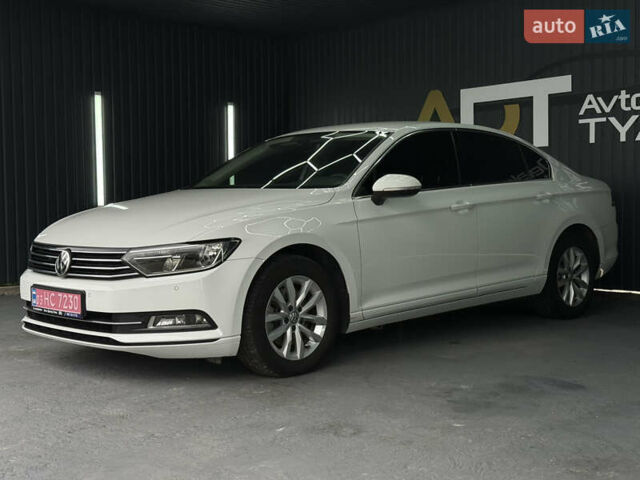 Белый Фольксваген Пассат, объемом двигателя 2 л и пробегом 230 тыс. км за 14900 $, фото 9 на Automoto.ua