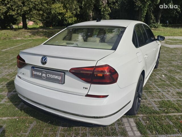 Белый Фольксваген Пассат, объемом двигателя 1.8 л и пробегом 80 тыс. км за 12000 $, фото 4 на Automoto.ua