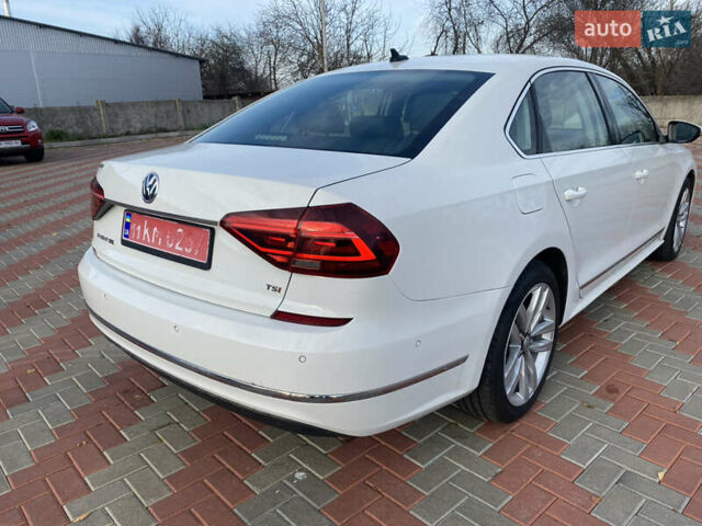 Белый Фольксваген Пассат, объемом двигателя 1.8 л и пробегом 171 тыс. км за 15100 $, фото 10 на Automoto.ua