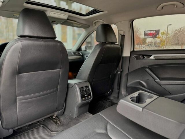 Белый Фольксваген Пассат, объемом двигателя 1.8 л и пробегом 165 тыс. км за 12199 $, фото 9 на Automoto.ua