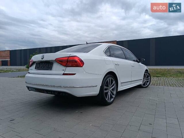 Белый Фольксваген Пассат, объемом двигателя 1.8 л и пробегом 161 тыс. км за 13499 $, фото 10 на Automoto.ua