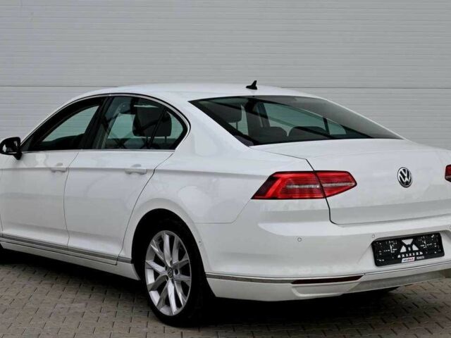 Белый Фольксваген Пассат, объемом двигателя 1.8 л и пробегом 200 тыс. км за 9800 $, фото 5 на Automoto.ua