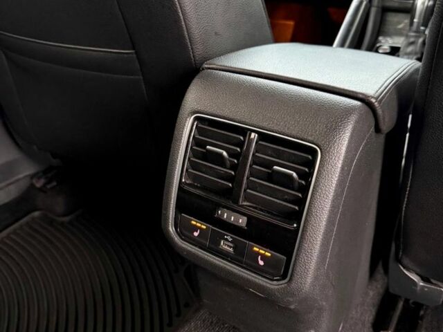 Белый Фольксваген Пассат, объемом двигателя 1.8 л и пробегом 165 тыс. км за 12199 $, фото 17 на Automoto.ua