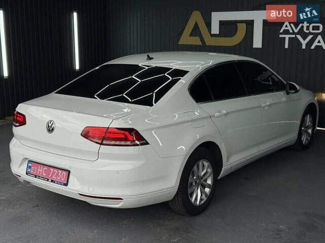 Белый Фольксваген Пассат, объемом двигателя 2 л и пробегом 230 тыс. км за 14900 $, фото 21 на Automoto.ua