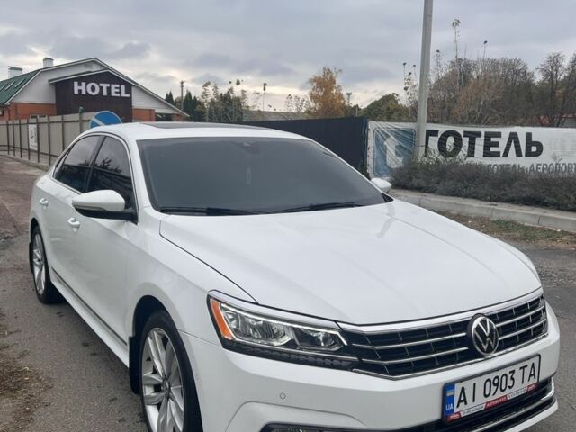 Белый Фольксваген Пассат, объемом двигателя 1.8 л и пробегом 250 тыс. км за 12500 $, фото 4 на Automoto.ua
