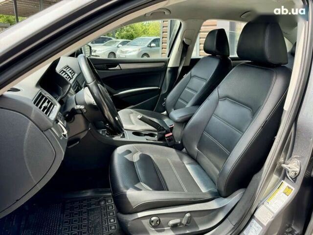 Белый Фольксваген Пассат, объемом двигателя 2 л и пробегом 125 тыс. км за 9500 $, фото 18 на Automoto.ua