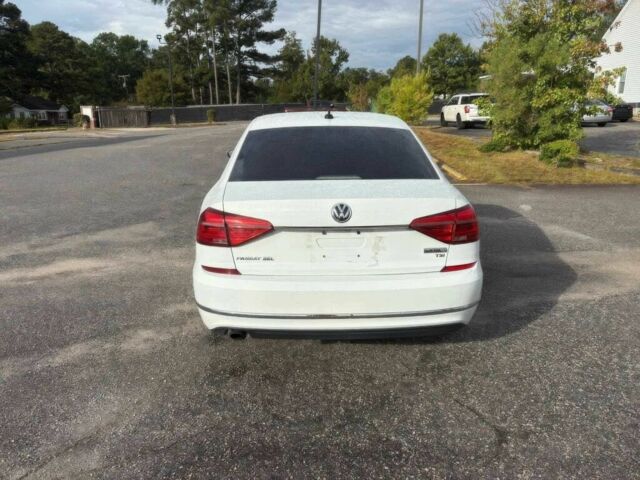 Білий Фольксваген Пассат, об'ємом двигуна 1.8 л та пробігом 77 тис. км за 2600 $, фото 5 на Automoto.ua