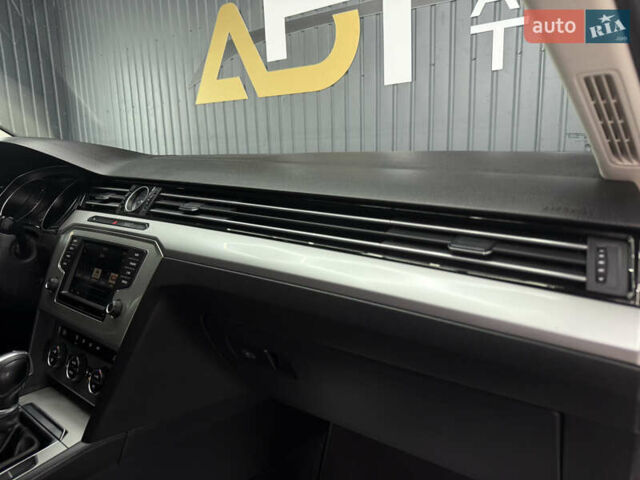 Белый Фольксваген Пассат, объемом двигателя 2 л и пробегом 230 тыс. км за 14900 $, фото 35 на Automoto.ua