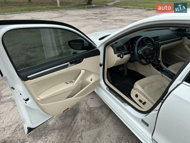 Белый Фольксваген Пассат, объемом двигателя 1.8 л и пробегом 193 тыс. км за 11500 $, фото 18 на Automoto.ua