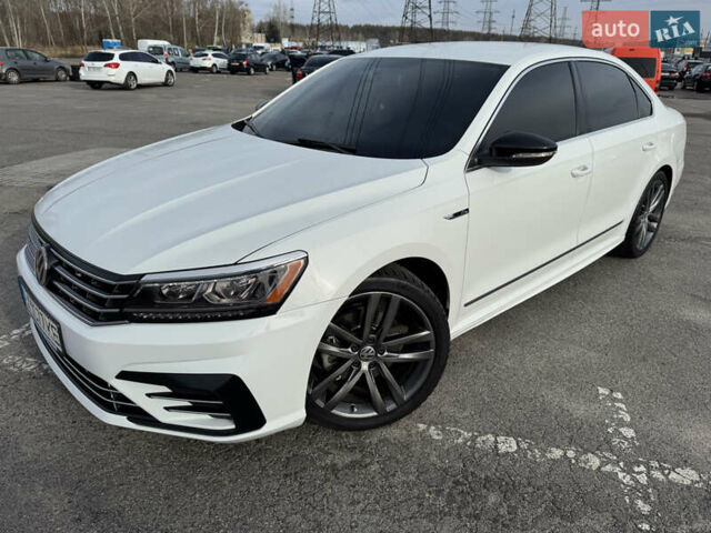 Белый Фольксваген Пассат, объемом двигателя 1.8 л и пробегом 157 тыс. км за 13200 $, фото 1 на Automoto.ua