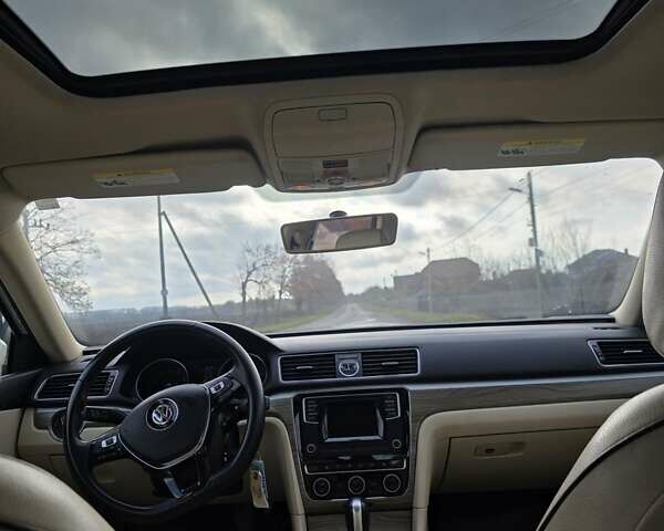 Белый Фольксваген Пассат, объемом двигателя 1.8 л и пробегом 146 тыс. км за 11300 $, фото 13 на Automoto.ua