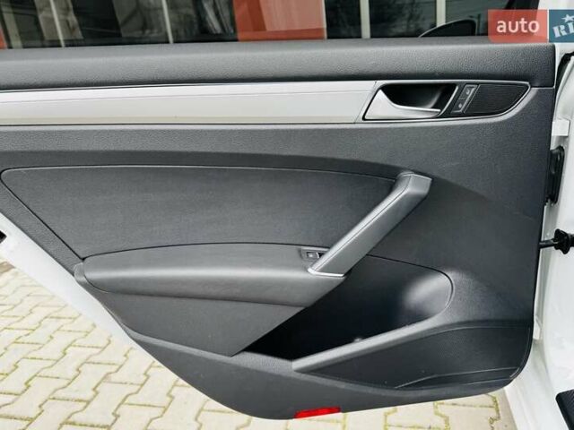 Белый Фольксваген Пассат, объемом двигателя 1.8 л и пробегом 205 тыс. км за 9100 $, фото 32 на Automoto.ua