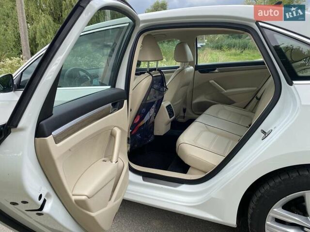 Білий Фольксваген Пассат, об'ємом двигуна 1.8 л та пробігом 118 тис. км за 15700 $, фото 11 на Automoto.ua