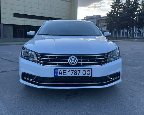 Білий Фольксваген Пассат, об'ємом двигуна 1.8 л та пробігом 118 тис. км за 13300 $, фото 2 на Automoto.ua