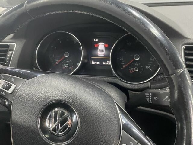 Белый Фольксваген Пассат, объемом двигателя 1.8 л и пробегом 207 тыс. км за 12500 $, фото 9 на Automoto.ua