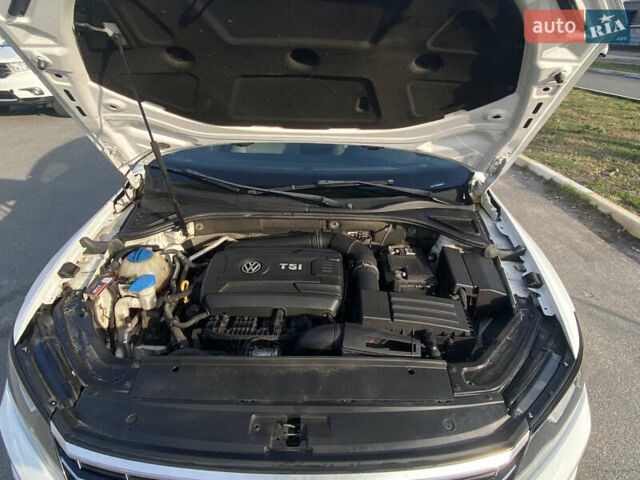 Білий Фольксваген Пассат, об'ємом двигуна 1.8 л та пробігом 240 тис. км за 10200 $, фото 12 на Automoto.ua