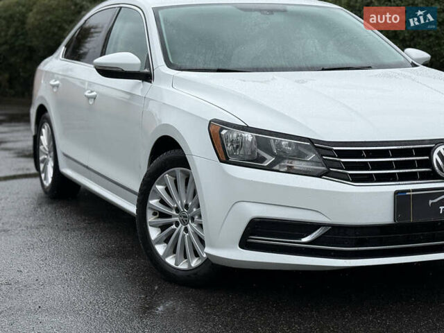 Белый Фольксваген Пассат, объемом двигателя 1.8 л и пробегом 233 тыс. км за 11900 $, фото 6 на Automoto.ua