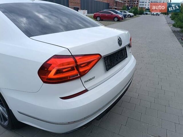 Белый Фольксваген Пассат, объемом двигателя 1.8 л и пробегом 161 тыс. км за 13499 $, фото 14 на Automoto.ua