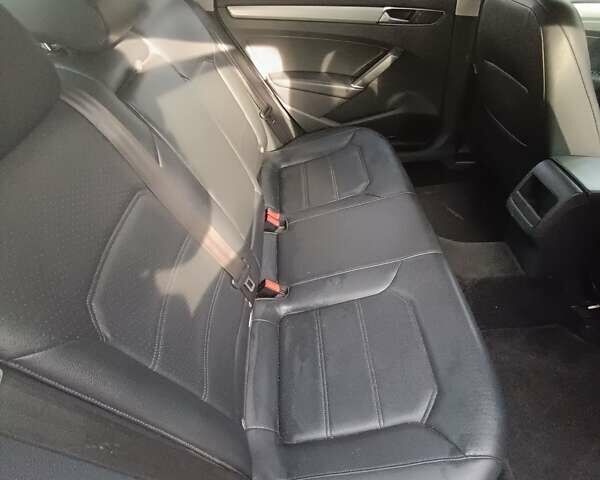 Белый Фольксваген Пассат, объемом двигателя 1.78 л и пробегом 175 тыс. км за 11800 $, фото 10 на Automoto.ua