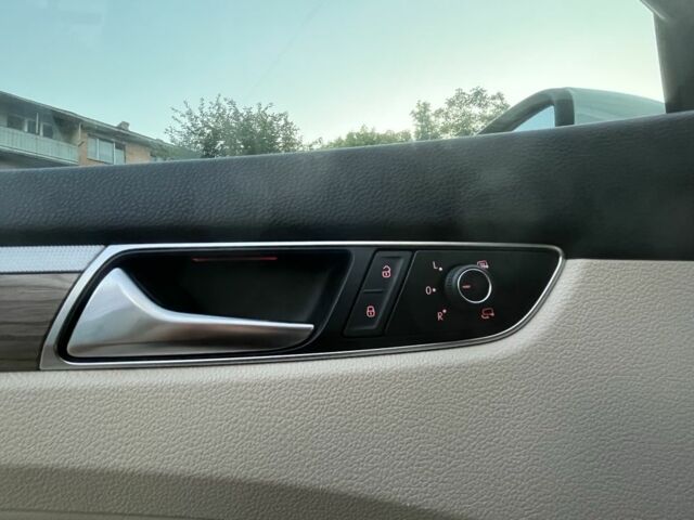 Белый Фольксваген Пассат, объемом двигателя 1.8 л и пробегом 86 тыс. км за 15600 $, фото 13 на Automoto.ua