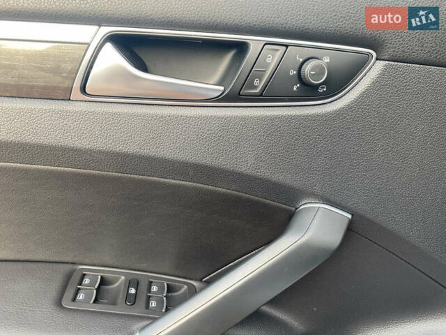 Белый Фольксваген Пассат, объемом двигателя 1.8 л и пробегом 171 тыс. км за 15100 $, фото 13 на Automoto.ua