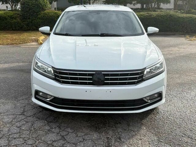 Белый Фольксваген Пассат, объемом двигателя 1.8 л и пробегом 71 тыс. км за 2600 $, фото 1 на Automoto.ua