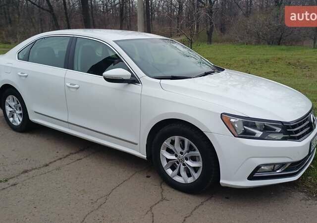 Белый Фольксваген Пассат, объемом двигателя 1.8 л и пробегом 148 тыс. км за 13300 $, фото 2 на Automoto.ua