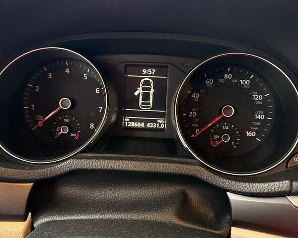 Білий Фольксваген Пассат, об'ємом двигуна 1.8 л та пробігом 128 тис. км за 14800 $, фото 7 на Automoto.ua
