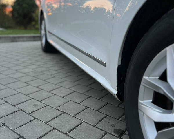 Белый Фольксваген Пассат, объемом двигателя 1.8 л и пробегом 137 тыс. км за 11900 $, фото 18 на Automoto.ua