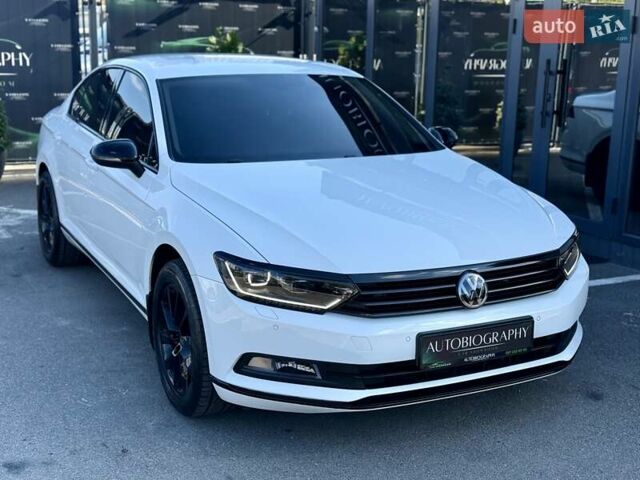 Білий Фольксваген Пассат, об'ємом двигуна 1.97 л та пробігом 174 тис. км за 21500 $, фото 2 на Automoto.ua