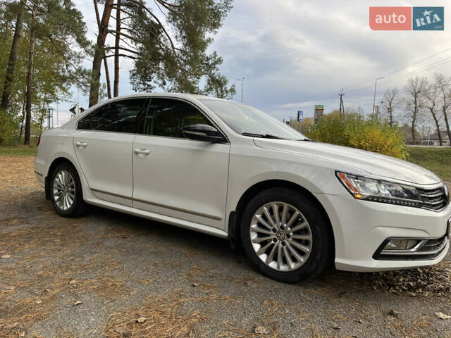 Фольксваген Пассат 2016 в Киеве на Automoto.ua Белый Фольксваген Пассат, объемом двигателя 1.8 л и пробегом 160 тыс. км за 11000 $, фото 2 на Automoto.ua