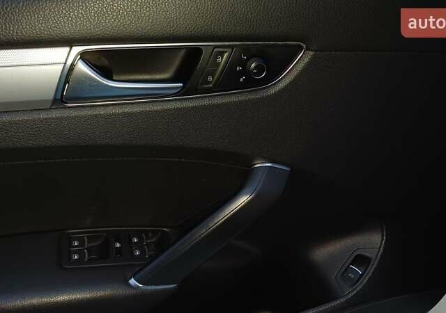 Белый Фольксваген Пассат, объемом двигателя 1.8 л и пробегом 148 тыс. км за 13300 $, фото 9 на Automoto.ua